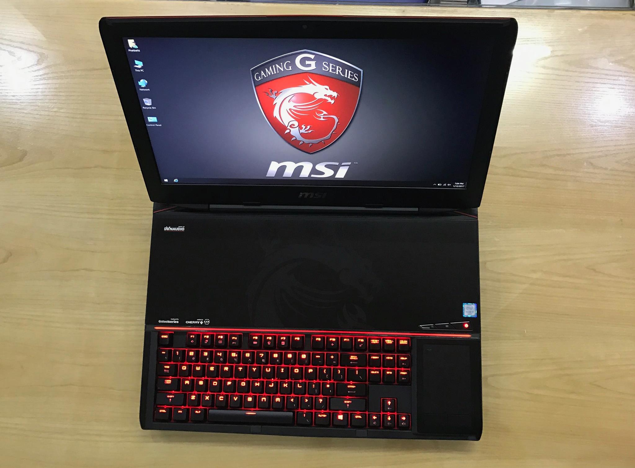 Laptop MSI GT80S 6QE Titan SLI (Dual GTX980M 8GB GDDR5).jpg